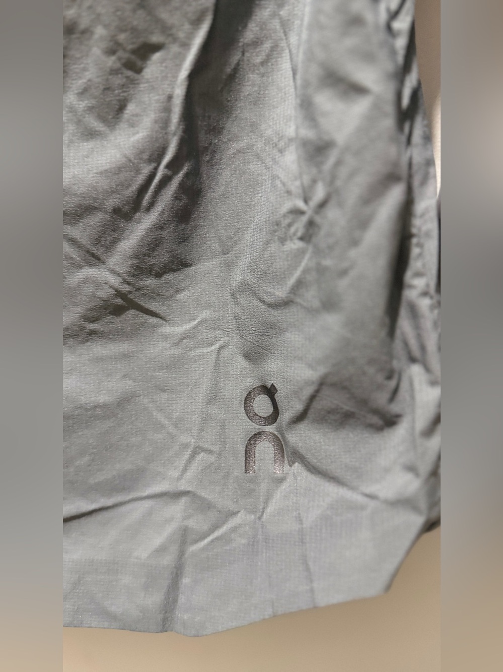 On Running Men’s  Hooded Windbreaker Jacket - Grey & Black - Picture 13 of 13